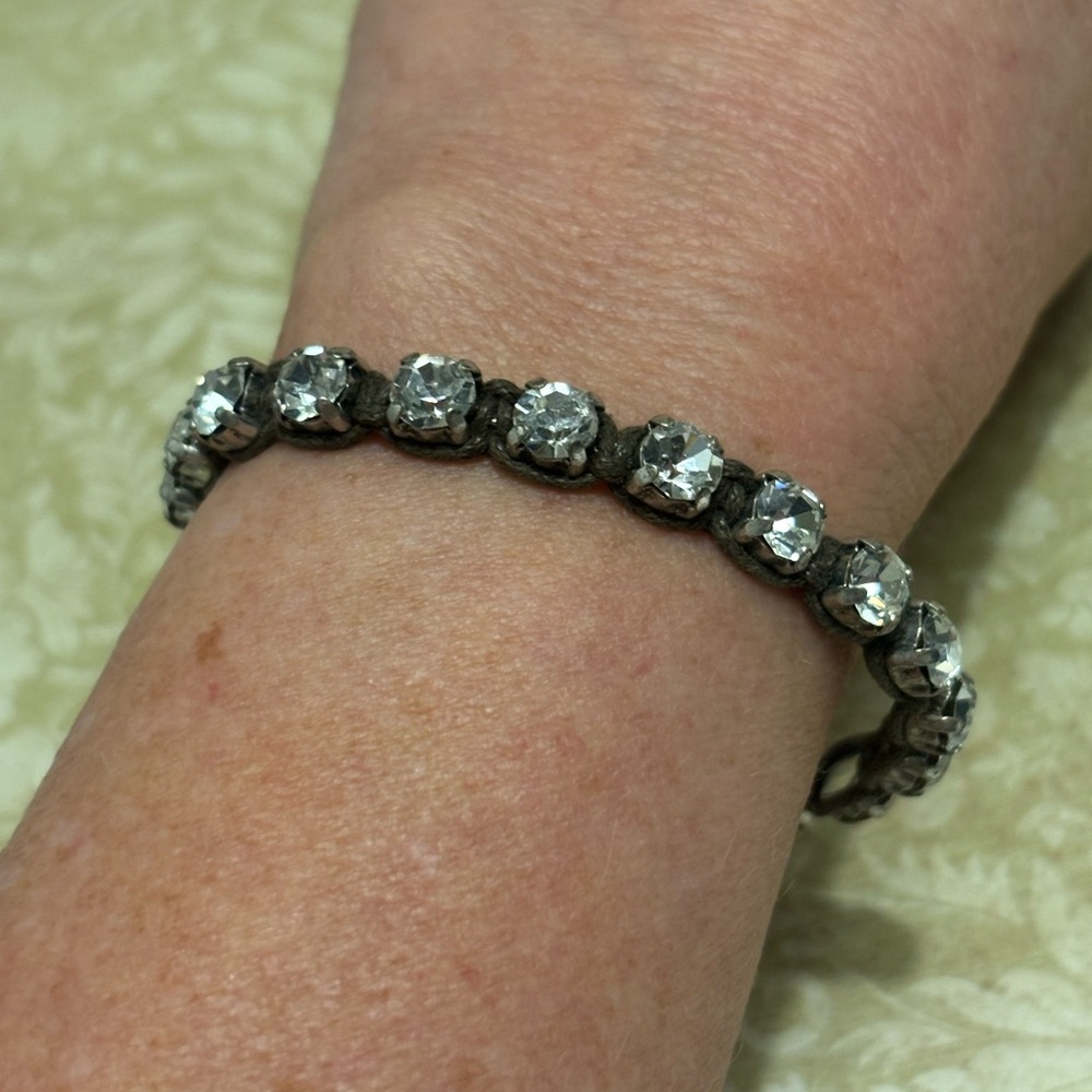 Fossil Silver Tone Brown Leather Wrapped Crystal Button Bracelet 7-1/2”